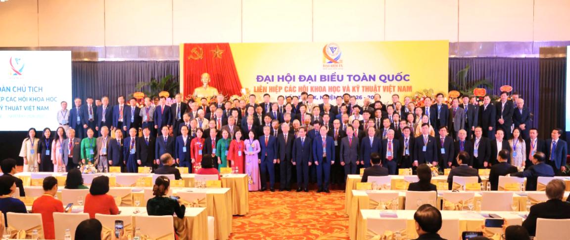 BCH Ra Mat ĐH2.jpg
