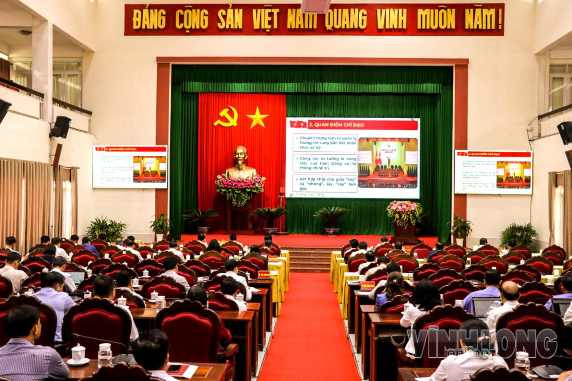VInh Logn.jpg